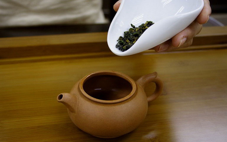 заварник и зеленый чай